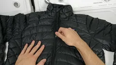 How to Clean a Down Jacket’s Shiny, Dirty Collar and Cuffs: A Helpful Life Hack