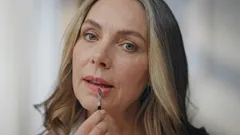 What Lipstick Shade You Shouldn’t Wear After 50: It Highlights Wrinkles and Makes You Look Older