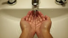 Why you shouldn’t wash your hands in an airplane bathroom