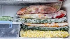 10 Foods You Should Never Store in the Freezer: They Don’t Tolerate the Cold